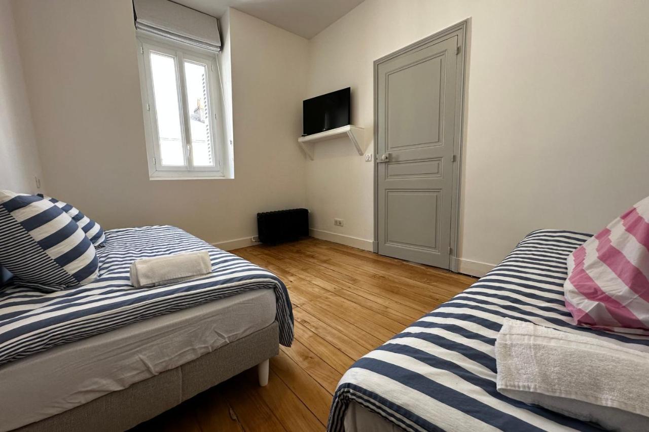In The Beautiful Districts Of Tours A "Particular" With Great Comfort Villa Exterior photo